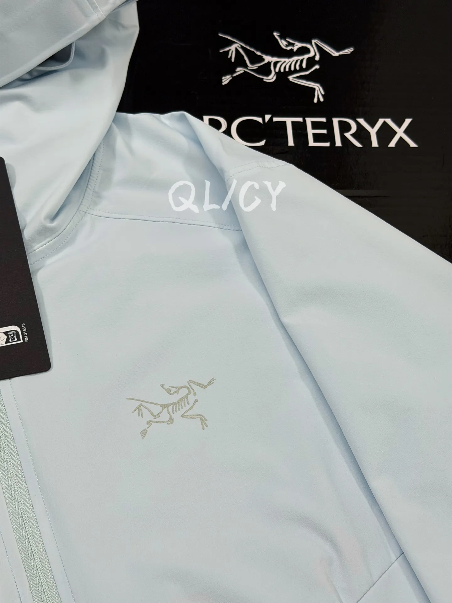 G 44 Arcteryx GAMMA LIGHTWEIGHT HOODY Breathable UPF 75+ 、 Same Style 。 🔍 • ： ， 、Breathable ， “ ” 。 • ： Fortius™ 2.0 ， 、 ， Breathable ， • ： ◦ ， ， 。 ◦ ， ， 、leggings 。 ◦ （ Purple ）， ， 。 • ： 、 、 ， 。 💡 • Size： Size ， 。 • ： ◦ ： T / ， ， Sneakers Boots。 ◦ ： 、 ， 。 • ： ， ， 。